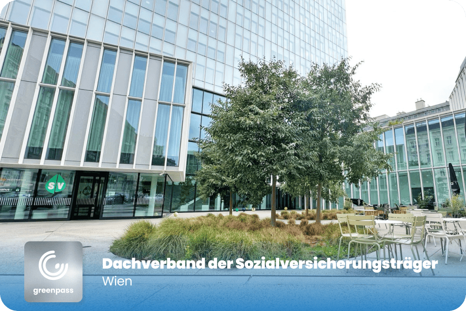 Sanierung mit Passivhaus-Mantel und grünem Pass